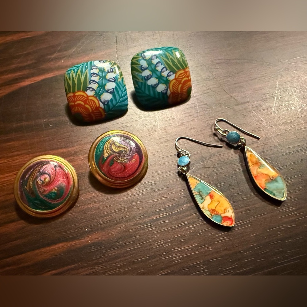 3 Pair Colorful Pierced Earring Bundle Costume Fashion 1 Inch 80’s 90’s